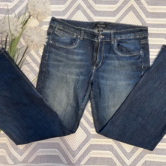White House l Black Market Women's bootcut jeans - Picture 5 of 5